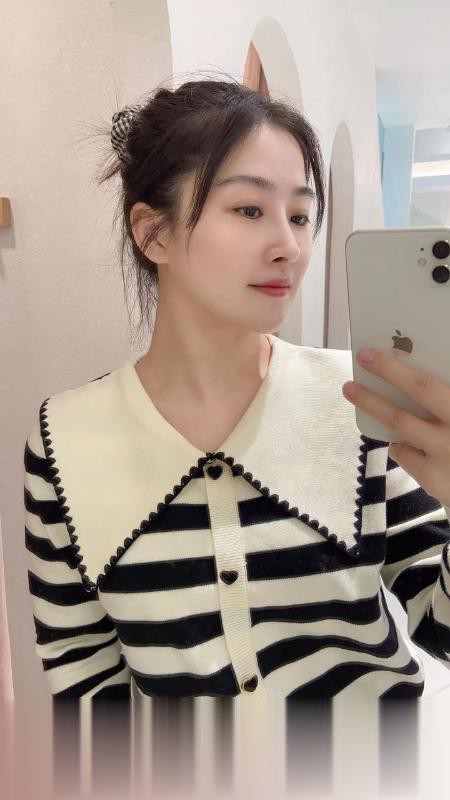 上海闵行清纯黑长直小妹-1.jpg