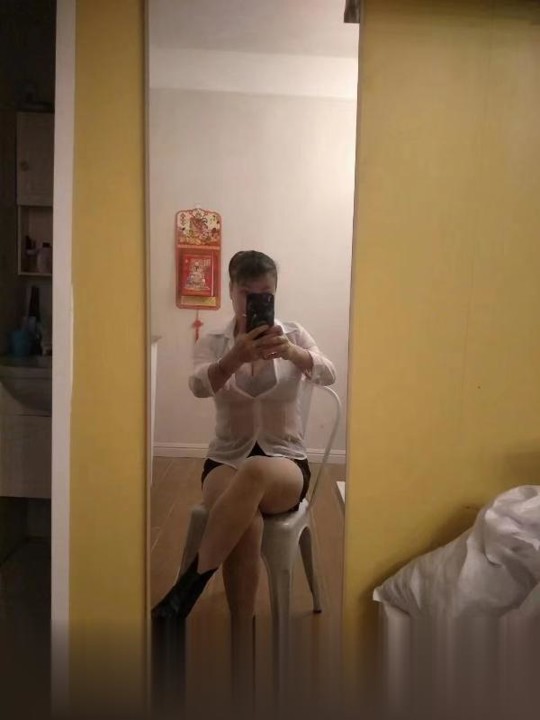 福建-泉州服务型少妇.-1.jpg
