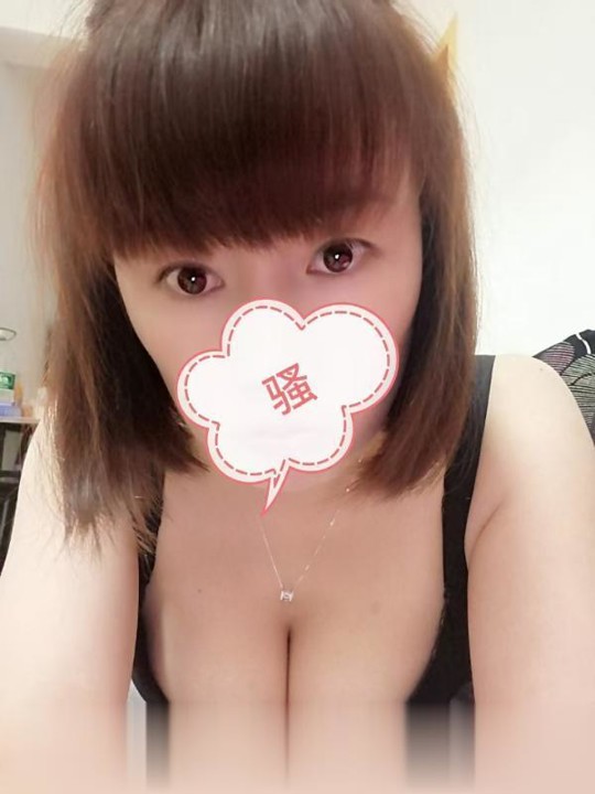 上海-金山温柔小姐姐.-1.jpg