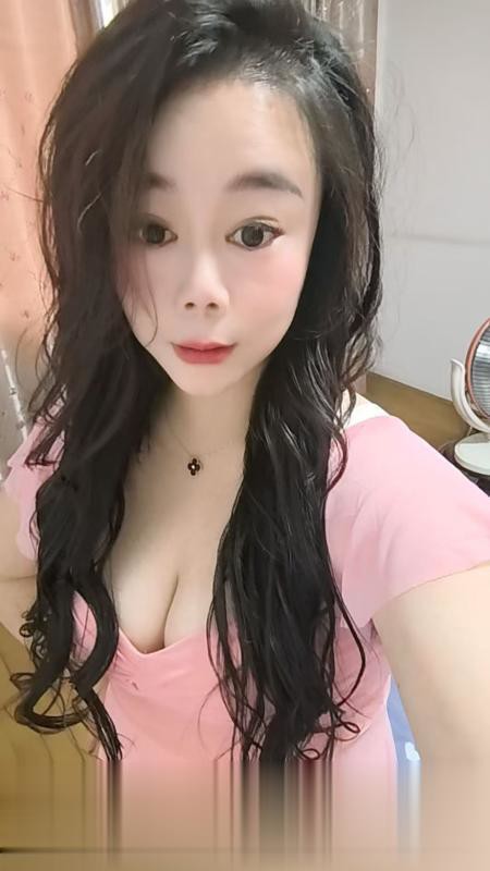江苏-苏州昆山服务型少妇-1.jpg