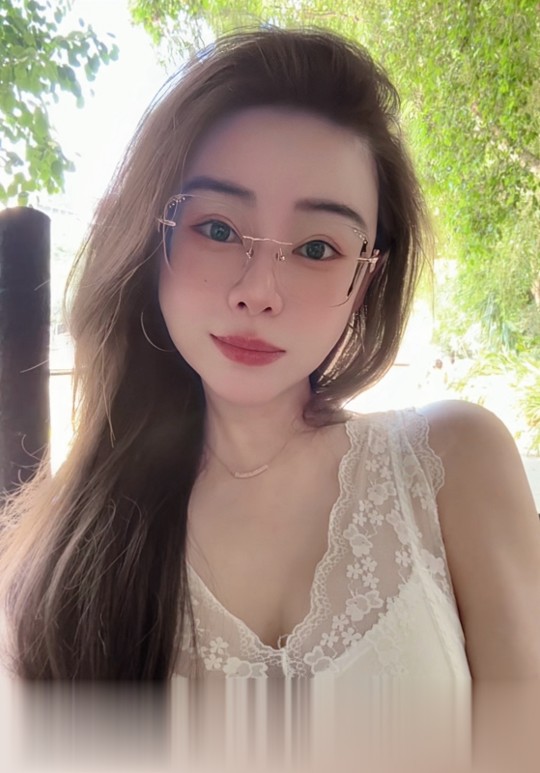江苏-南京南站白虎瑶瑶-1.jpg